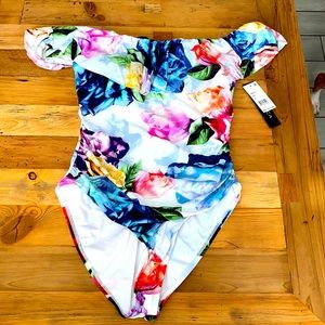 La Blanca swim wear is brand new with tags